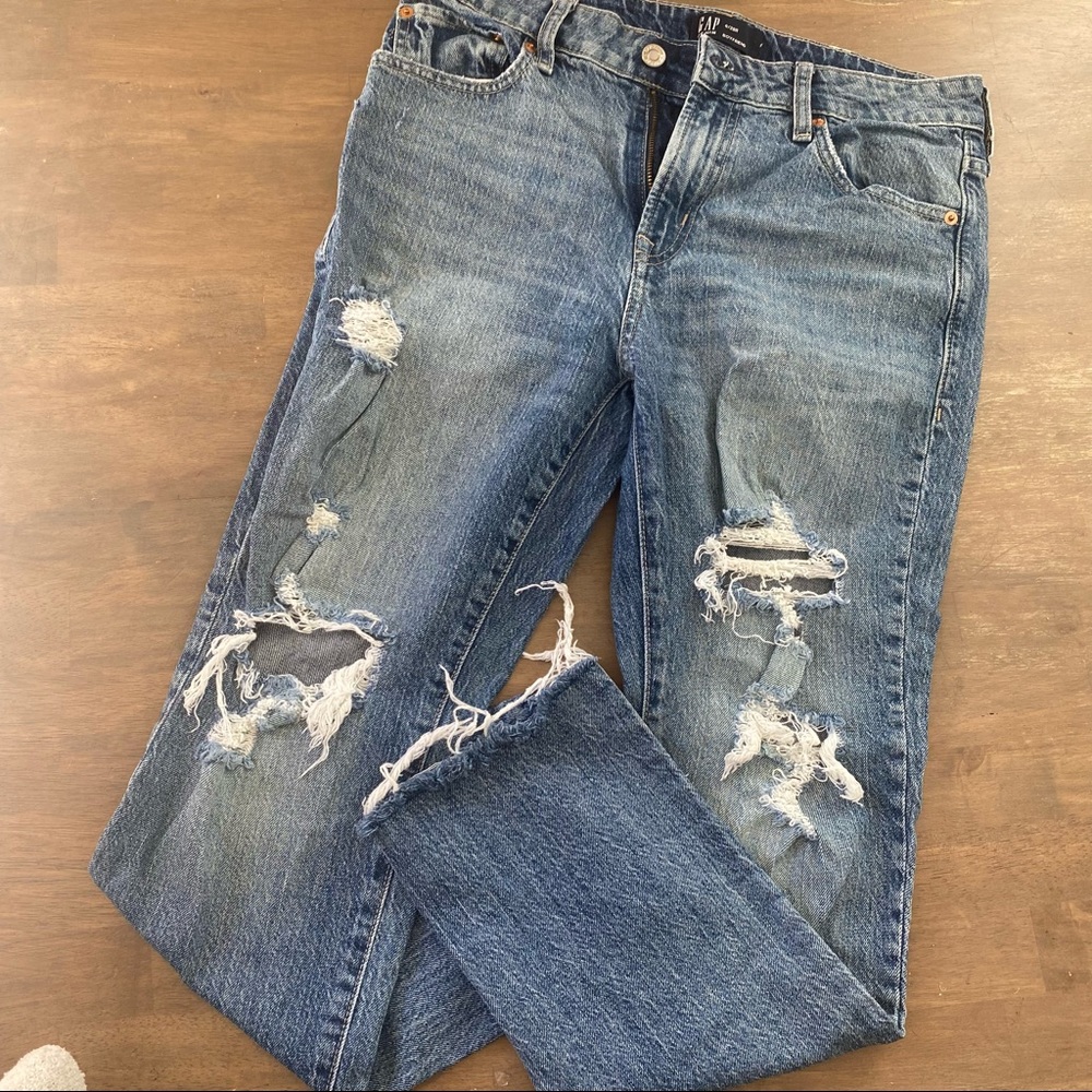 GAP Women’s Denim Ripped Boyfriend Jeans Size 6/28R